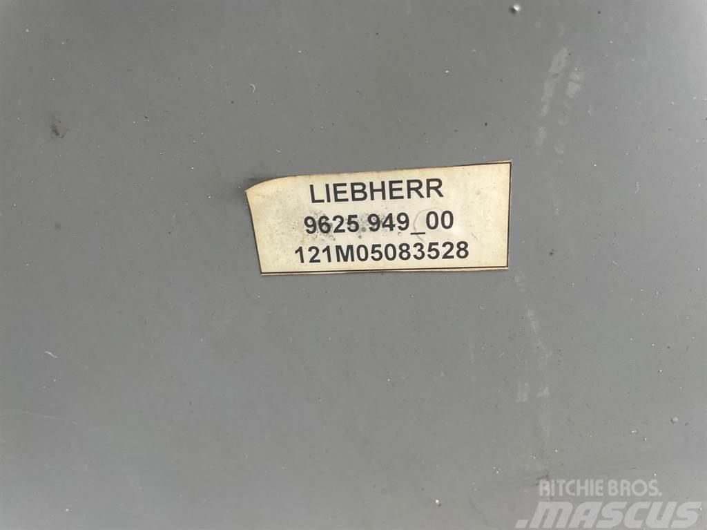 Liebherr A934C-9625949-Stair panel/Trittstufen/Traptreden Chassis e suspensões