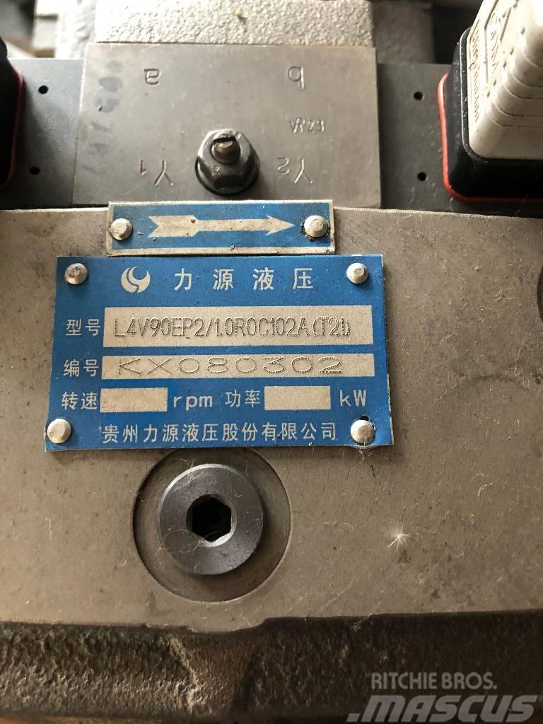  Liyuan L4V90EP2/1.0R0C102A Outros componentes