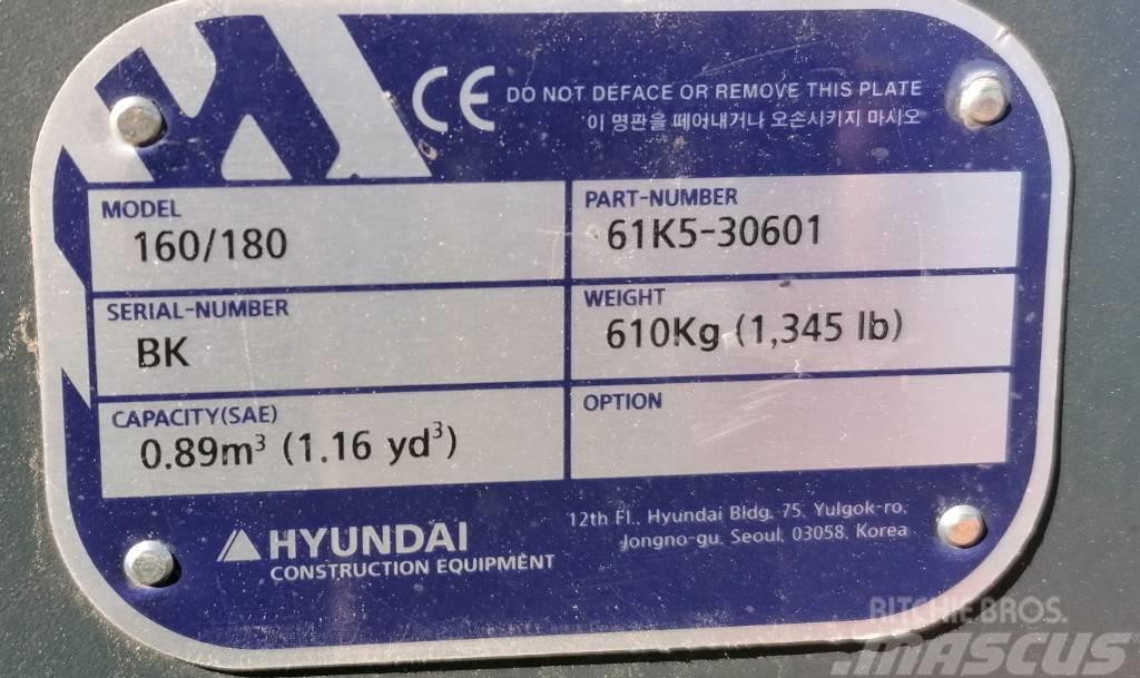 Hyundai 0.89m3_HX180 Baldes
