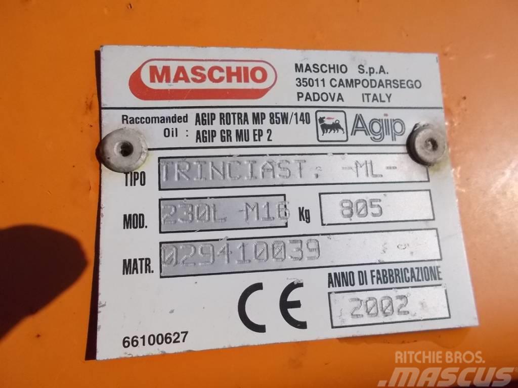 Maschio 230L  M16   Brakpudser Gadanheiras e cortadores de folhas para pastos