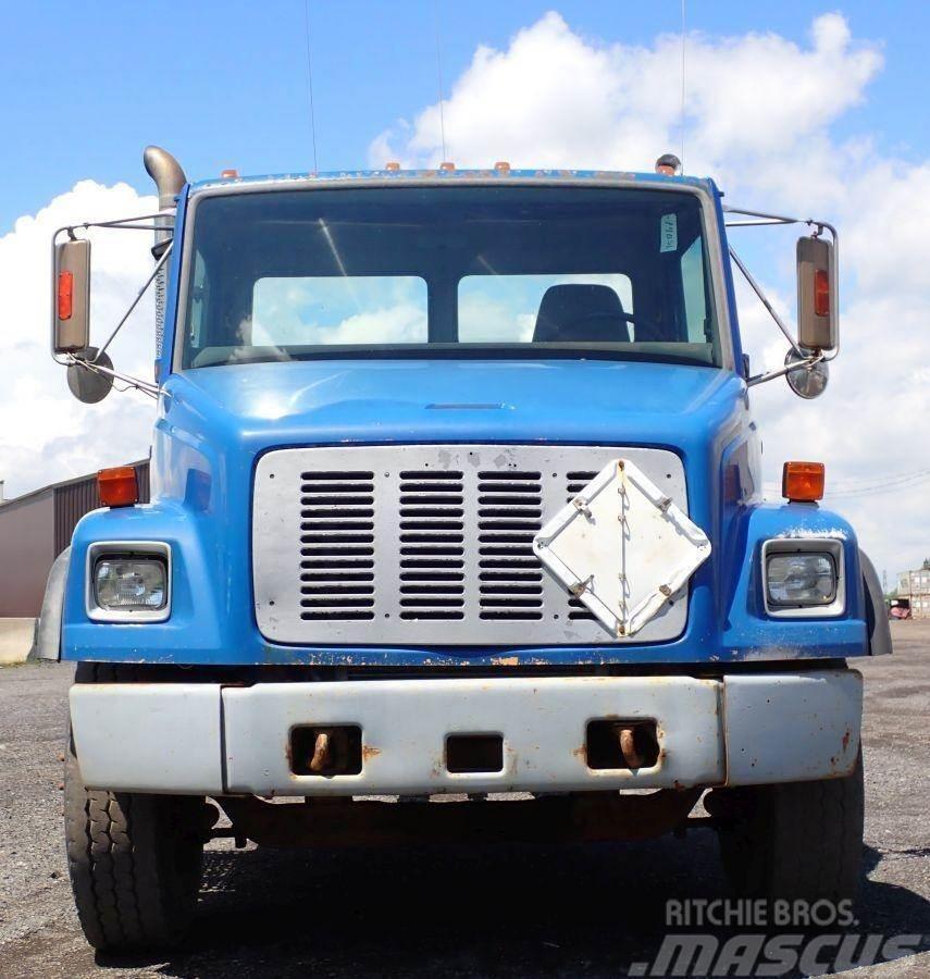 Freightliner FL80 Camiões de chassis e cabine