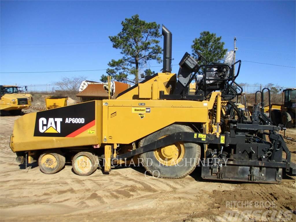CAT AP-600D Pavimentadoras de asfalto