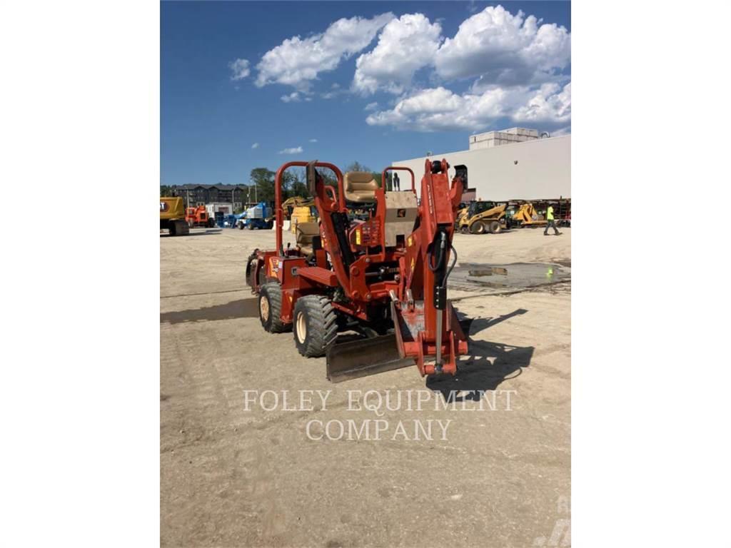 Ditch Witch (CHARLES MACHINE WORKS) RT45 Abre-valas