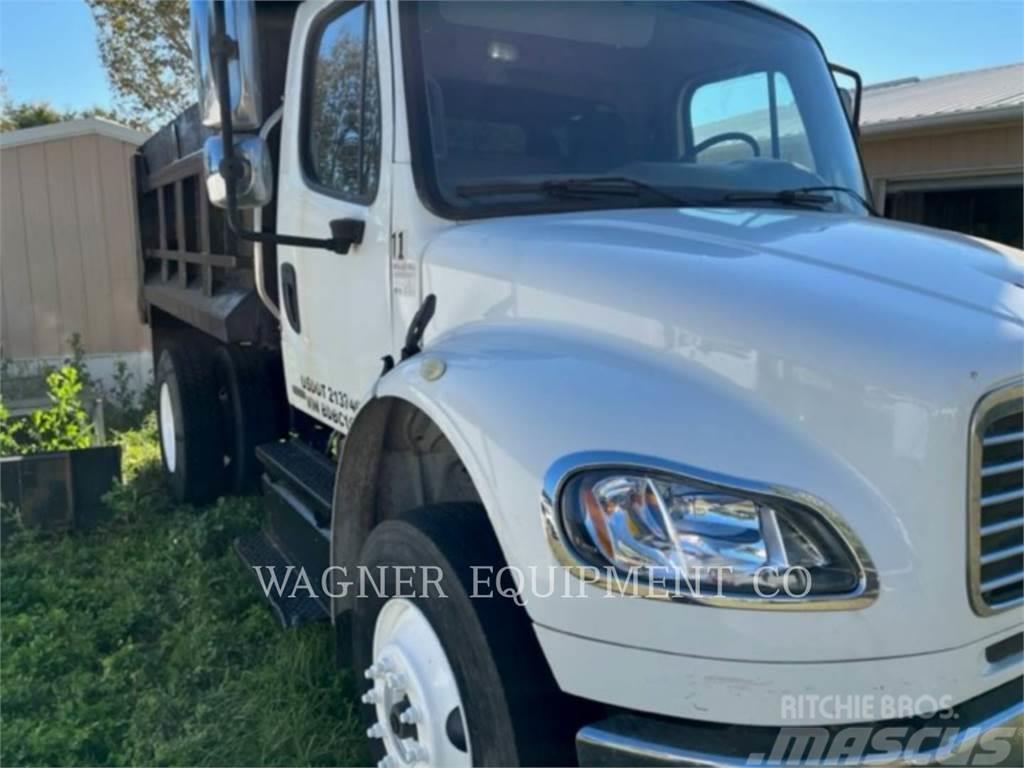 Freightliner M2 106 Auto-tanques