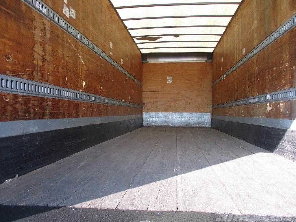 Hino 338 Camiões de caixa fechada