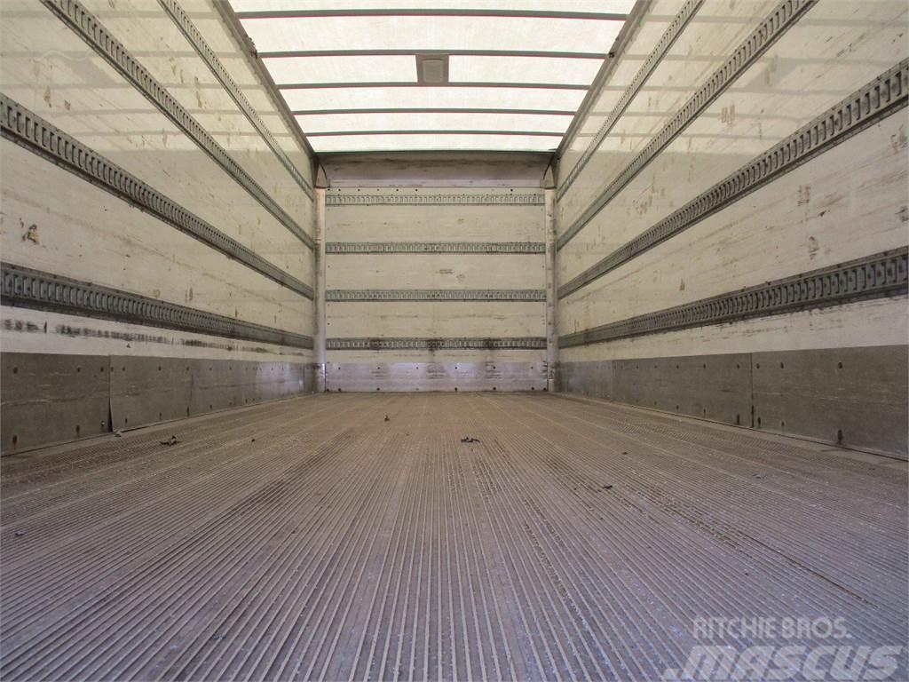 International 4300 Camiões de caixa fechada