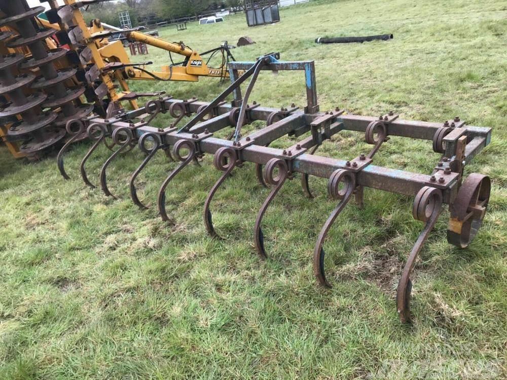  4 metre rigid pigtail cultivator with levelling wh Outros componentes