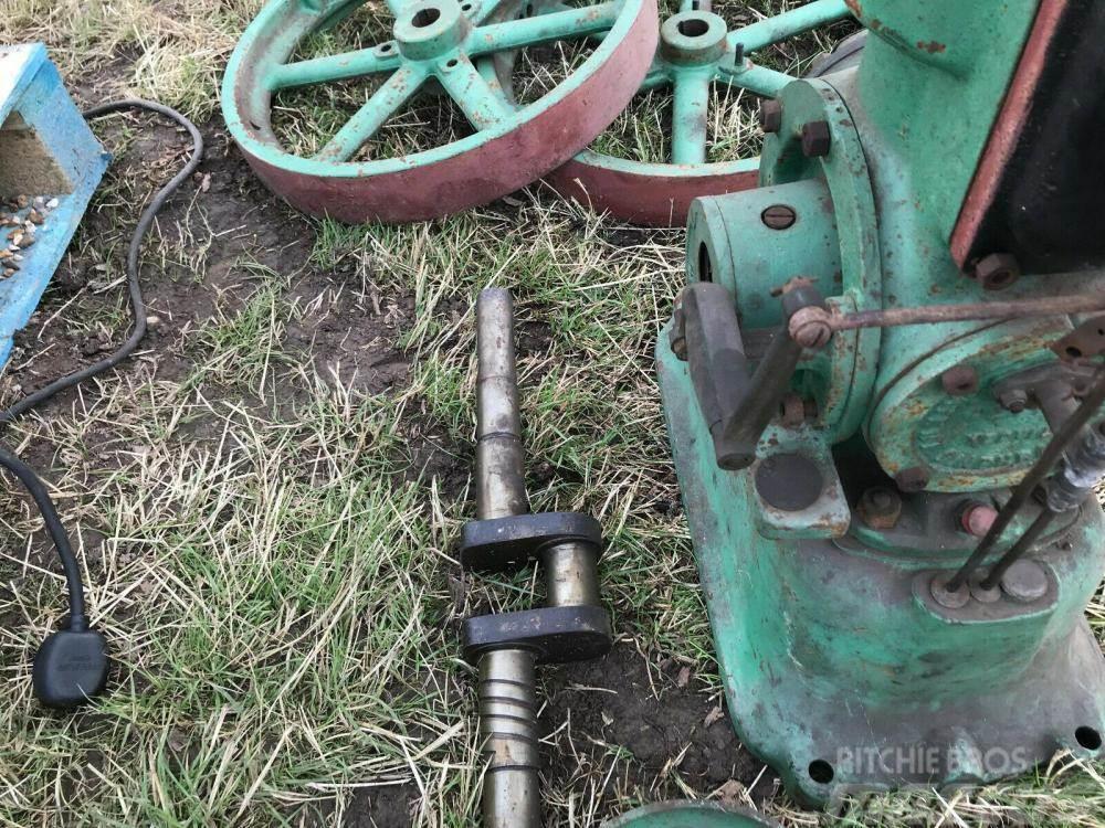 Petter Junior Engine for spares £450 Outras máquinas agrícolas