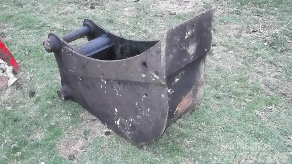  Trenching Bucket 11 inch £275 plus vat £330 Outros componentes