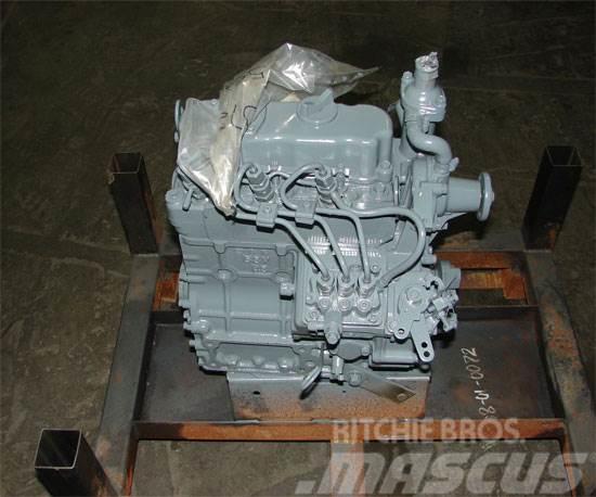 Kubota D902ER-GEN Rebuilt Engine: Boxer 322D Mini Track L Motores