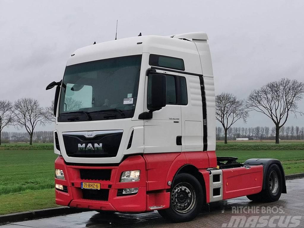 MAN 18.440 TGX xxl spoilers skirts Tractores (camiões)