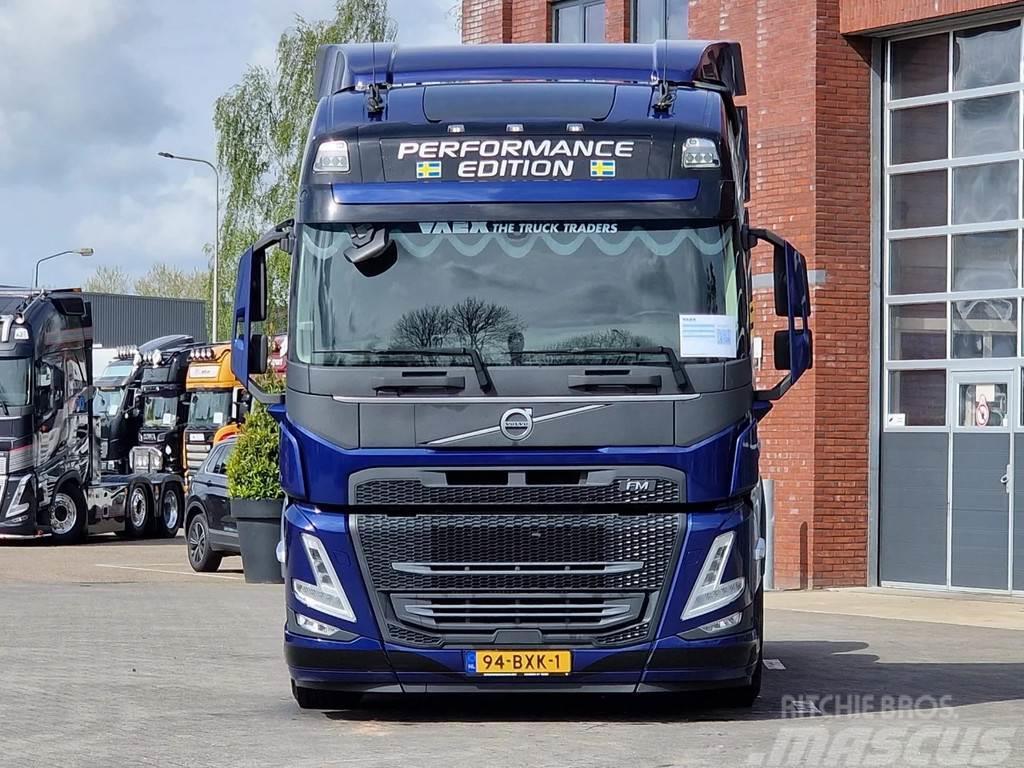Volvo FM 13.500 Globetrotter 6x2 - Performance Edition - Tractores (camiões)