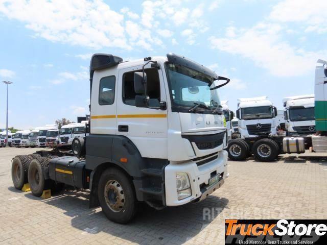 Fuso TV33-400S A/T Tractores (camiões)