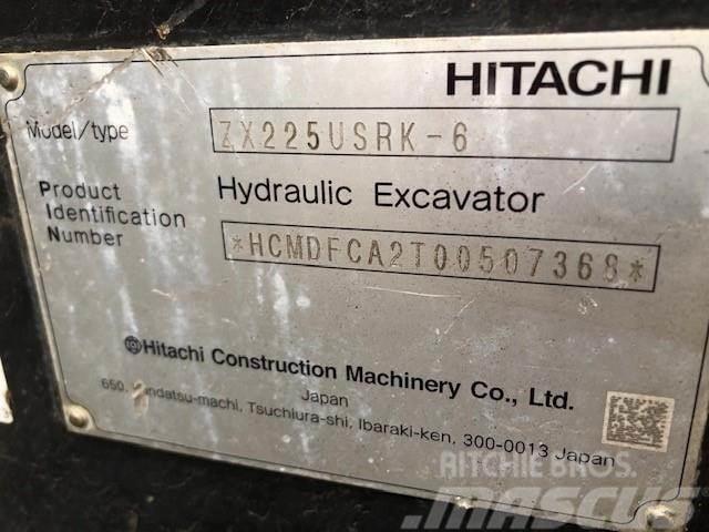 Hitachi ZX225USRK-6 Escavadoras de rastos
