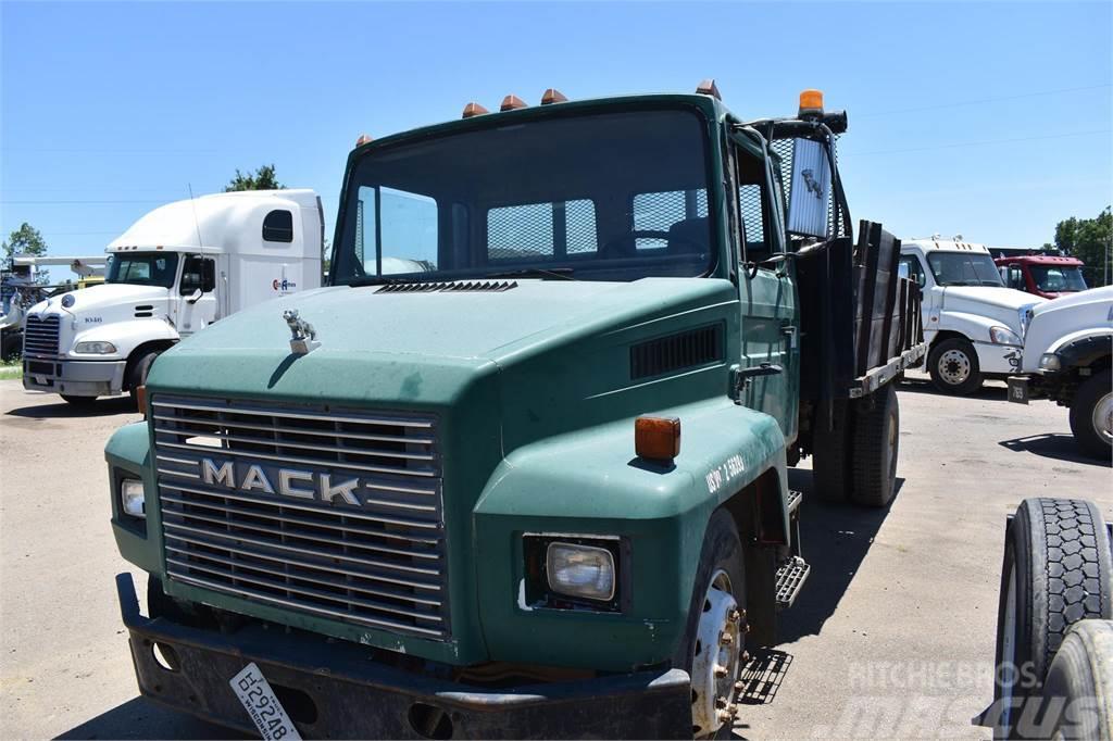Mack MIDLINER CS200 Camiões basculantes