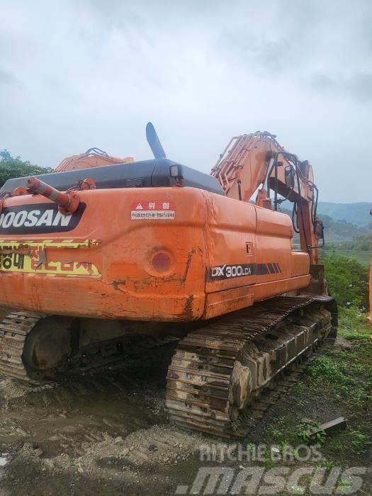 Doosan DX 300 LC Escavadoras de rastos
