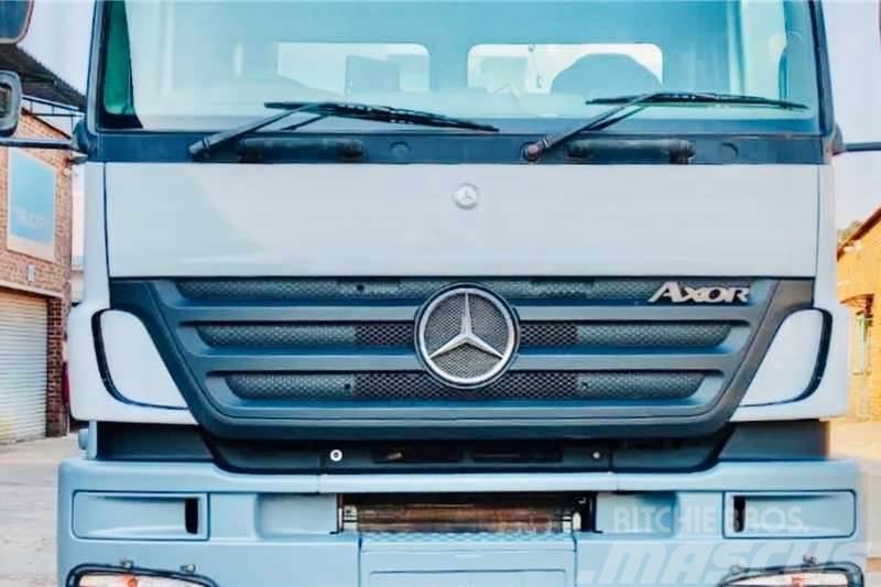 Mercedes-Benz Axor 3335 Outros Camiões