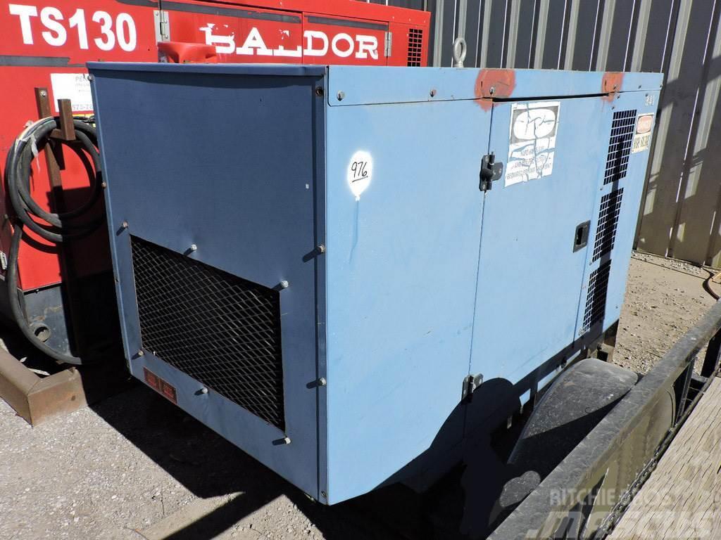  Aftermarket SDMO 69KW AC Generator Motores