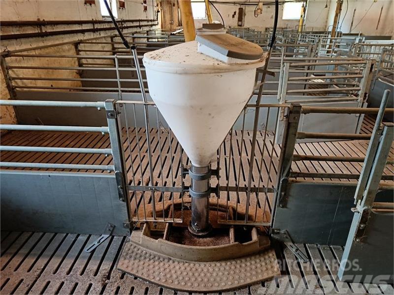  Vissing Agro  foderautomat Outra maquinaria e acessórios para gado
