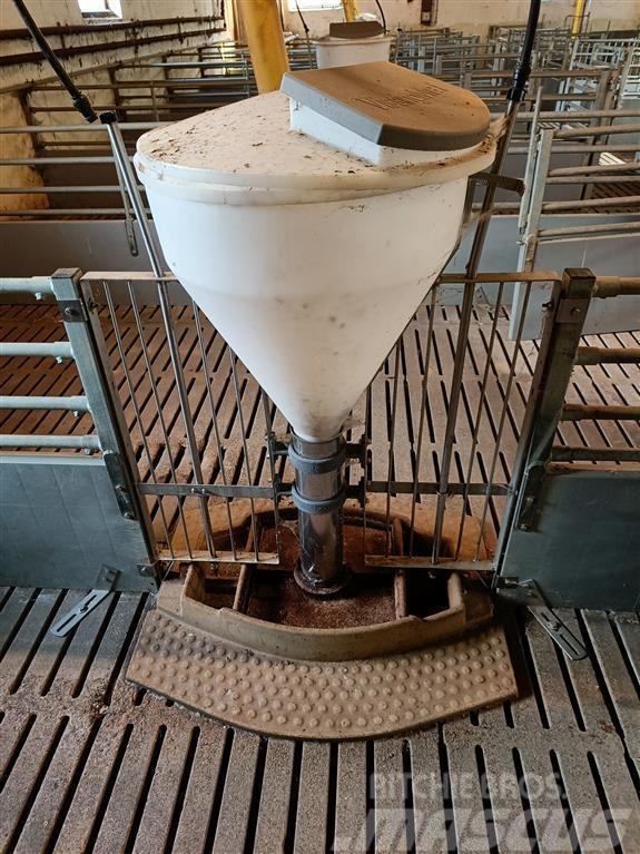  Vissing Agro  foderautomat Outra maquinaria e acessórios para gado