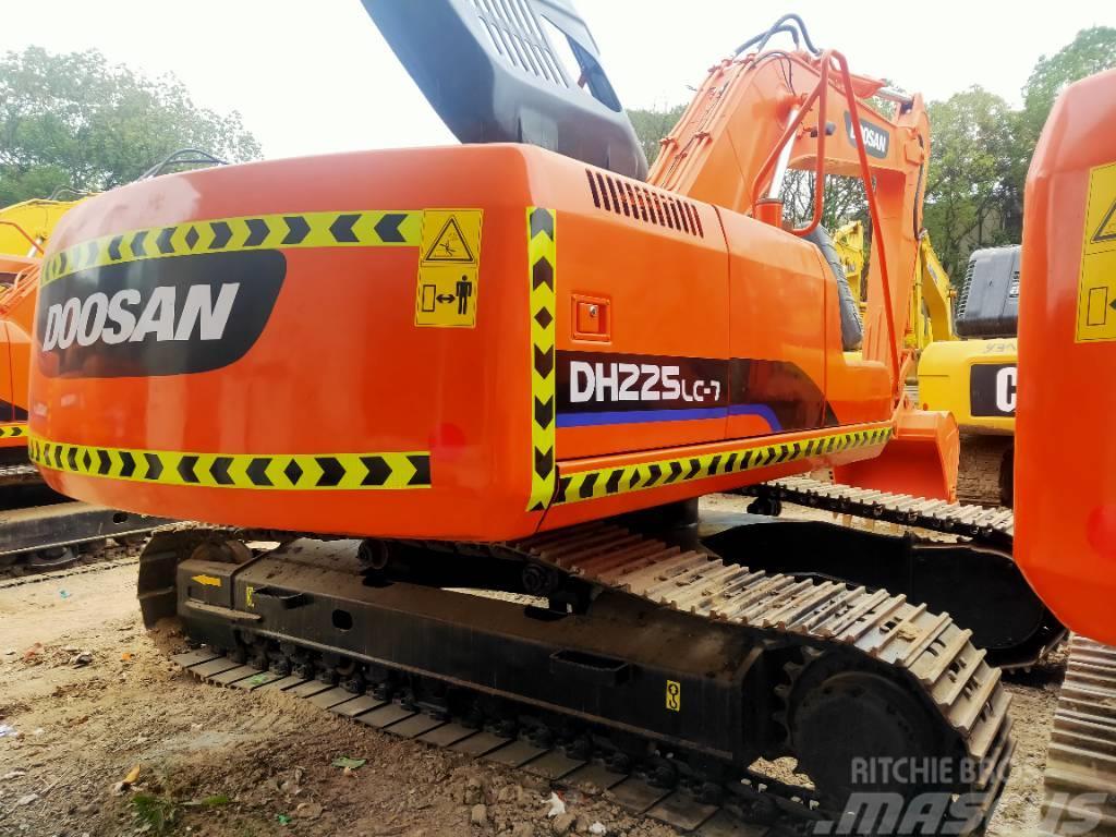 Doosan DH225LC-7 Escavadoras de rastos
