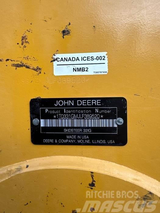 John Deere 331G Carregadoras de direcção deslizante
