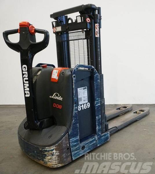 Linde D 08 1160-01 Self propelled stackers