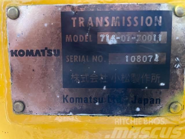 Komatsu WF450 transmission Model 714-07-X 0011 ex. Komatsu Transmissão
