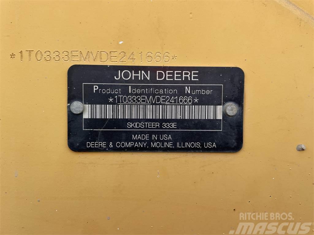 John Deere 333E Mini carregadoras