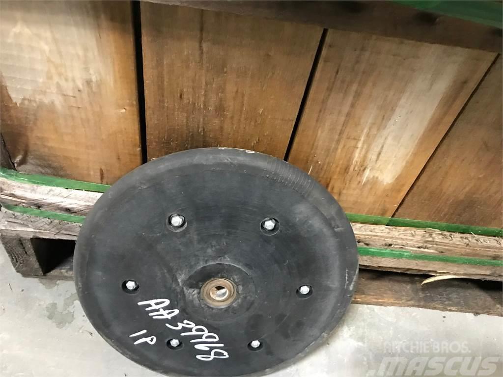 John Deere AA39968 rubber closing wheel Outras semeadeiras e acessórios