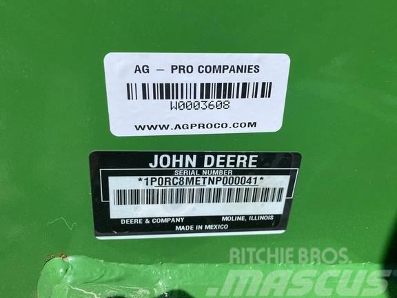 John Deere RC8M Cortadores, moinhos e desenroladores de fardos