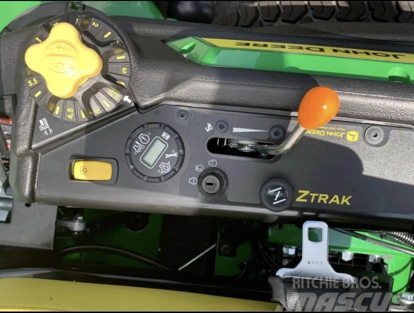 John Deere Z930M Corta-Relvas Zero turn
