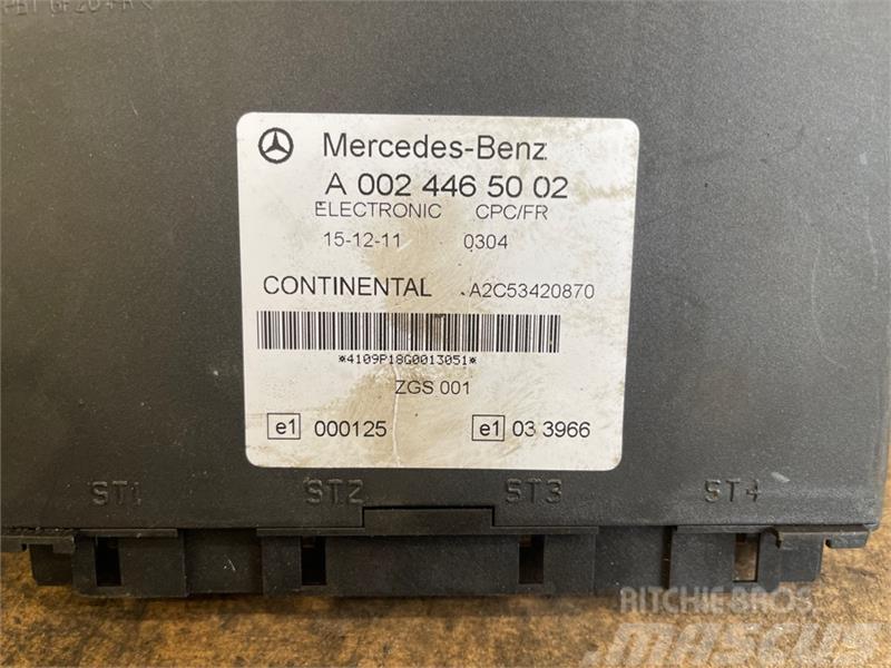 Mercedes-Benz MERCEDES ECU ZGS CPC FR A0024465002 Electrónica