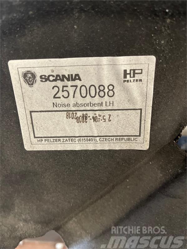 Scania  CAB FLOOR 2570088 Outros componentes