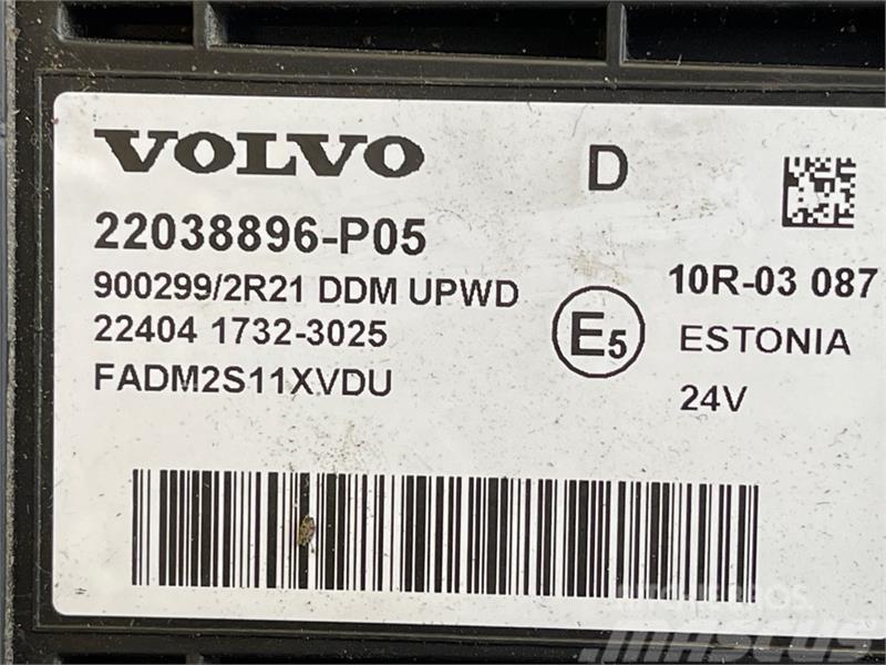 Volvo VOLVO CONTROL UNIT 22038896 Electrónica
