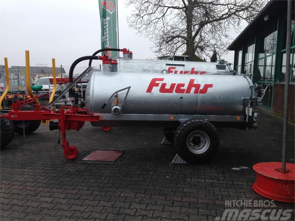 Fuchs Vakuumfass VK 3 mit 3000 Liter Camiões-cisterna de lamas
