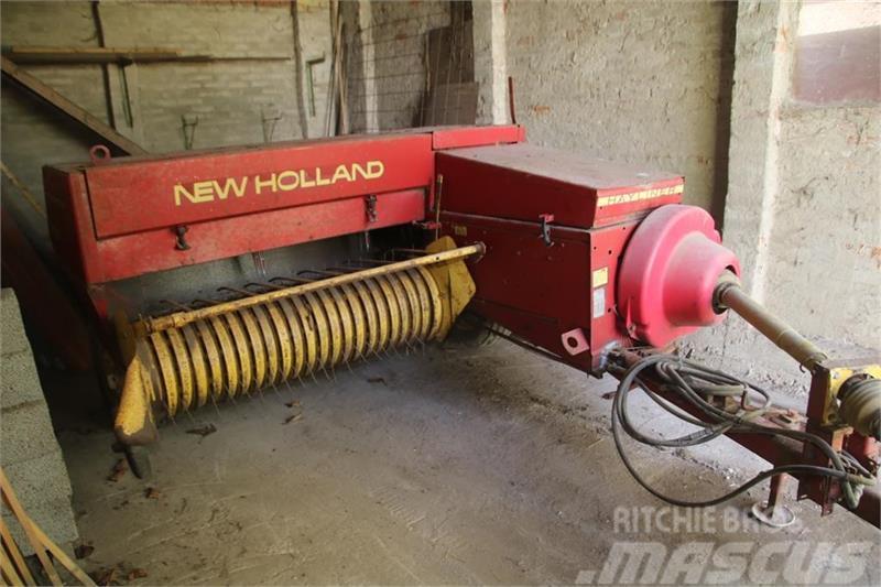 New Holland 376 småballepresser Outras máquinas agrícolas