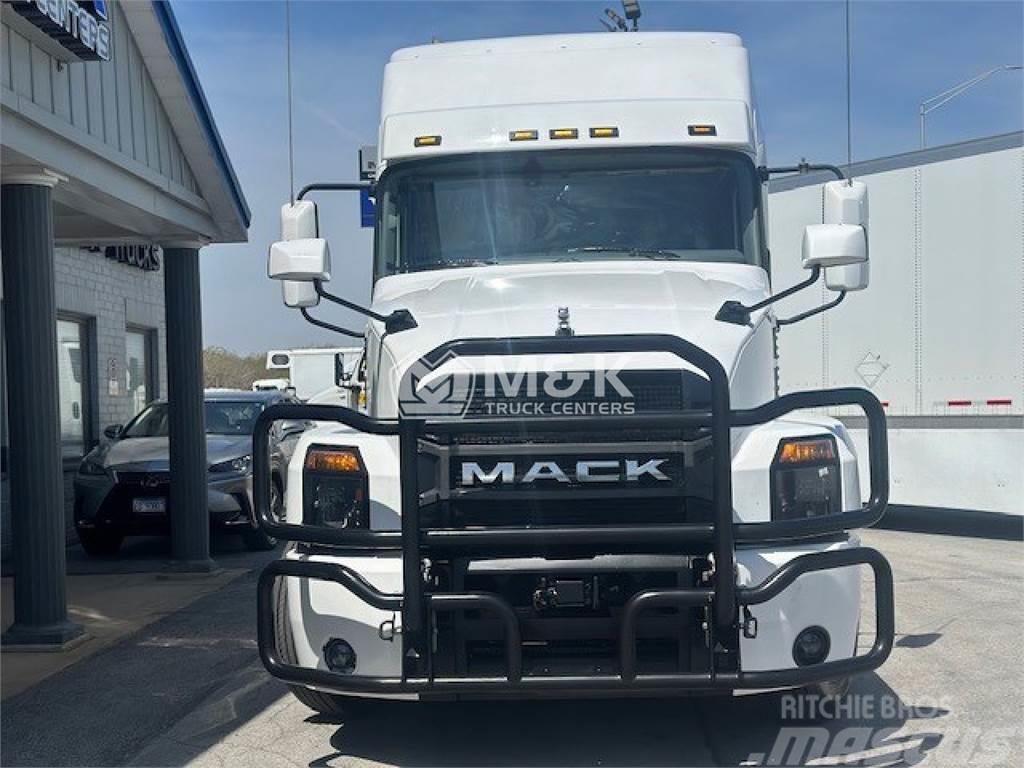 Mack AN64T Tractores (camiões)