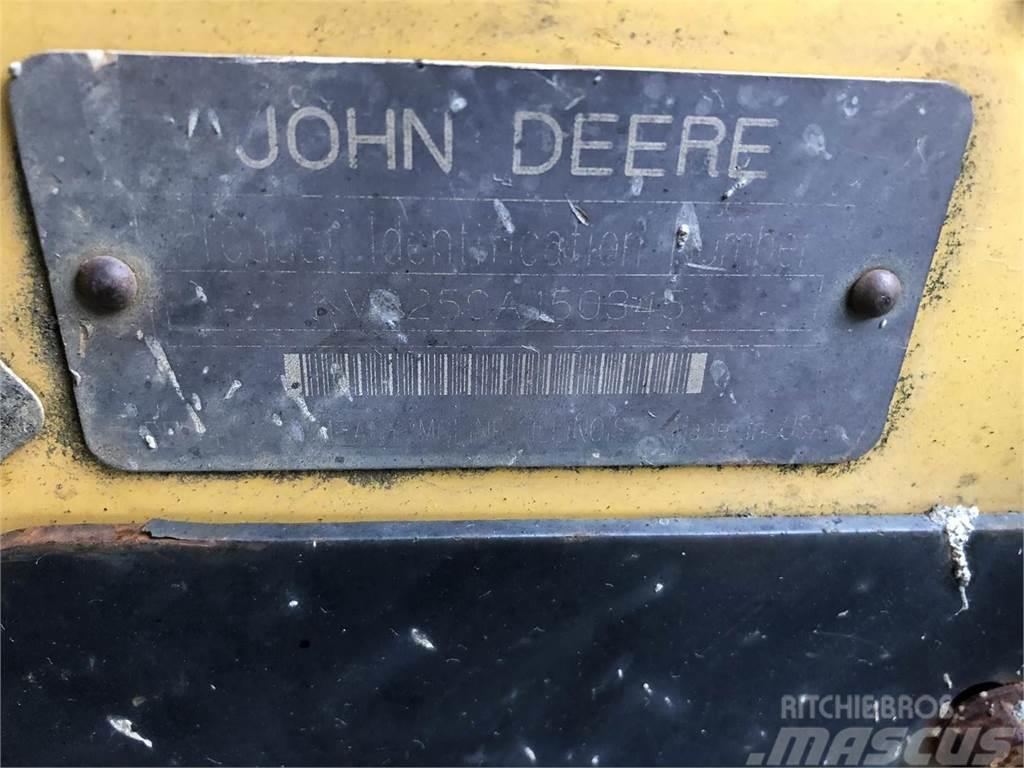 John Deere 250 Carregadoras de direcção deslizante