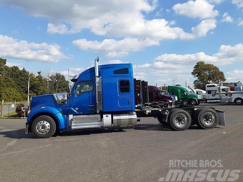 Kenworth W990 Tractores (camiões)