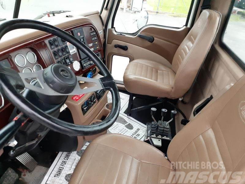 Mack Granite CV713 Chassis Cab trucks