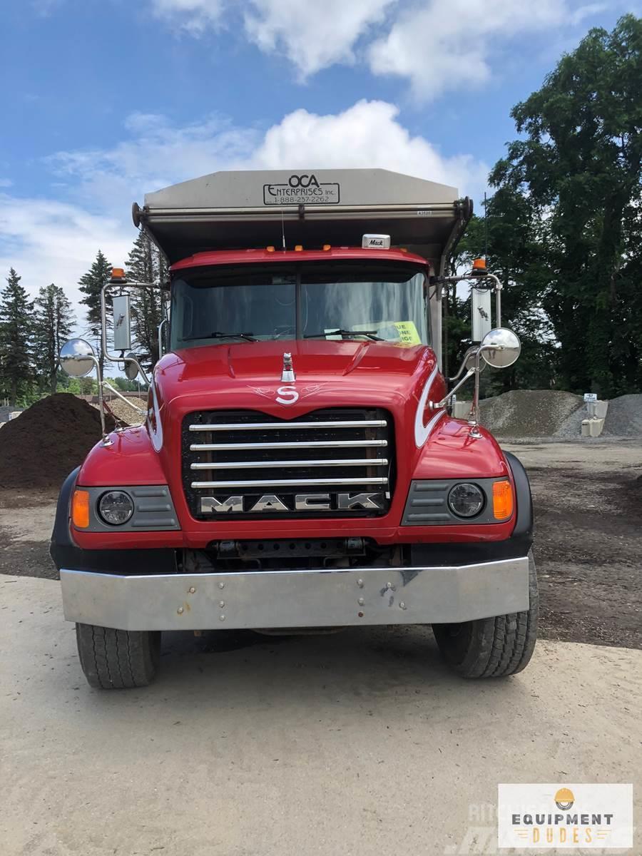 Mack Granite GU813 Camiões basculantes
