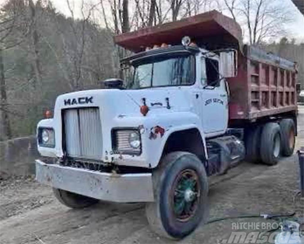 Mack R Model Camiões basculantes