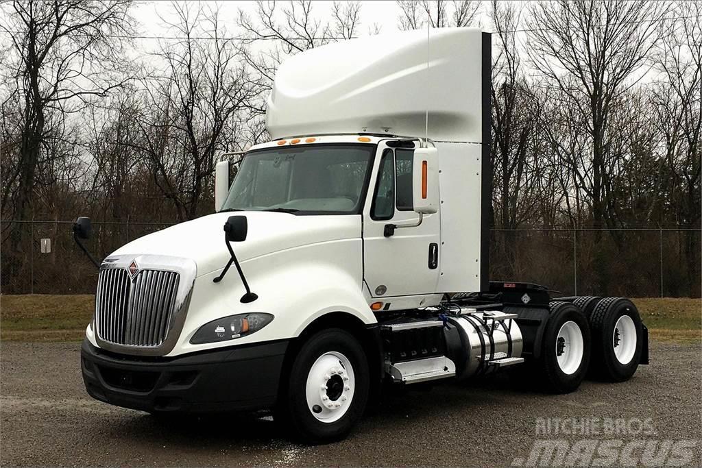 International PROSTAR+ 122 6x4 Camiões de chassis e cabine