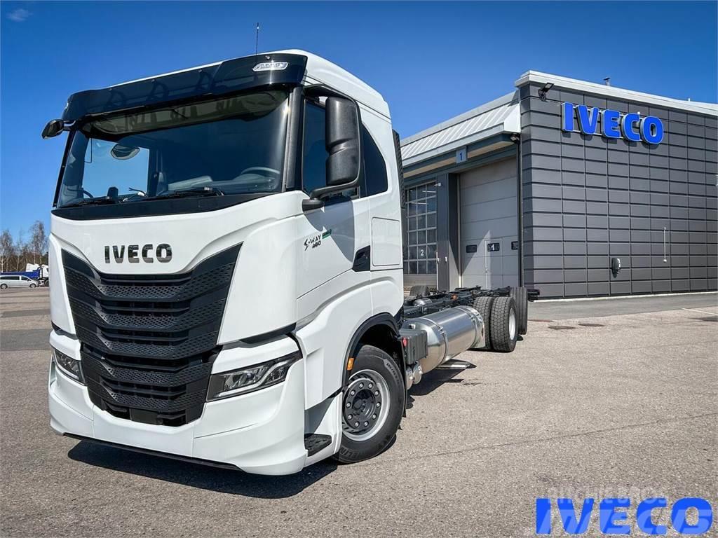 Iveco S-Way Camiões de chassis e cabine