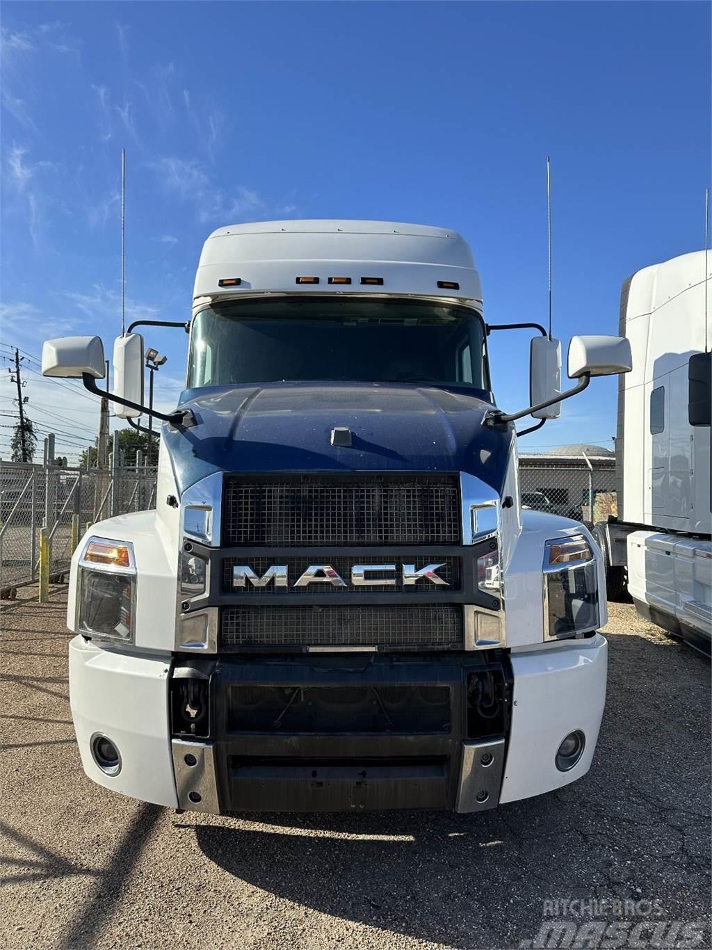 Mack ANTHEM Tractores (camiões)