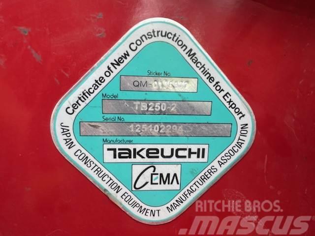 Takeuchi TB250-2 Mini Escavadoras <7t