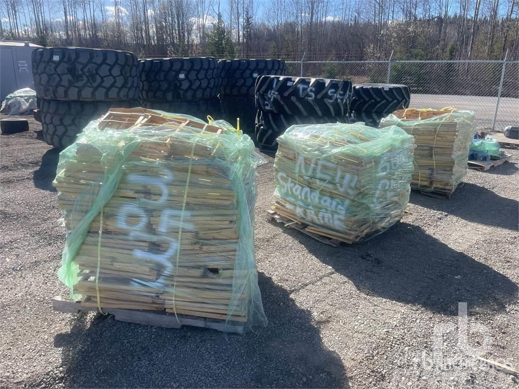  Quantity of (3) Pallets of Bee ... Other agricultural machines