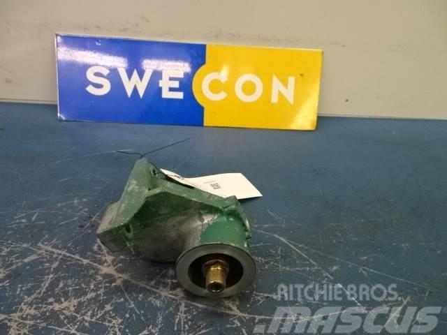 Volvo EC300DL FUEL FILTER HOUSING Other components