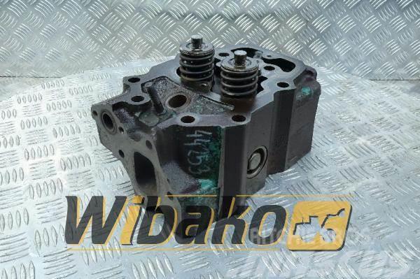 Volvo Cylinder head Volvo TD122KHE 479952/479942/1001234 Outros componentes